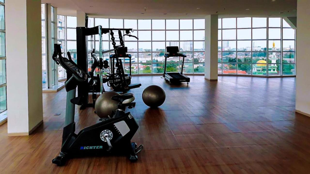 Ventura Room At Treepark City Tangerang Exteriör bild